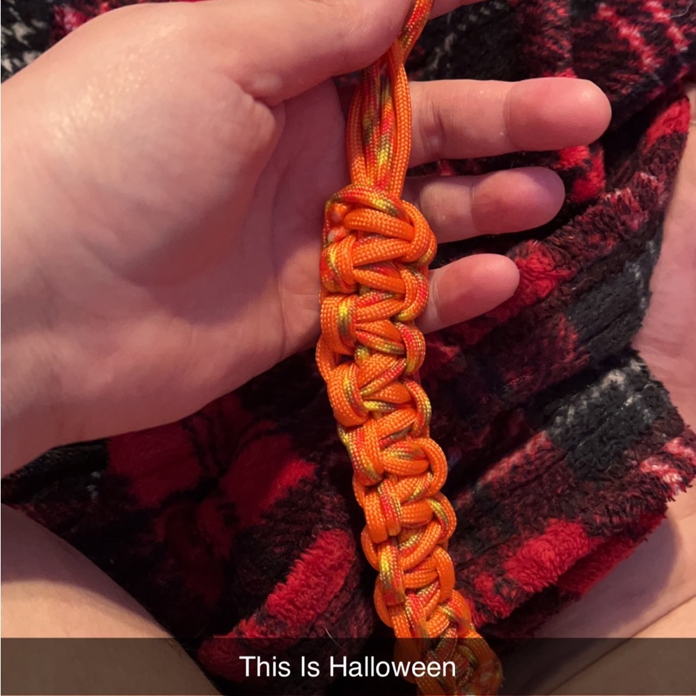 I am selling and making Paracord bracelets, keychains and dog collars